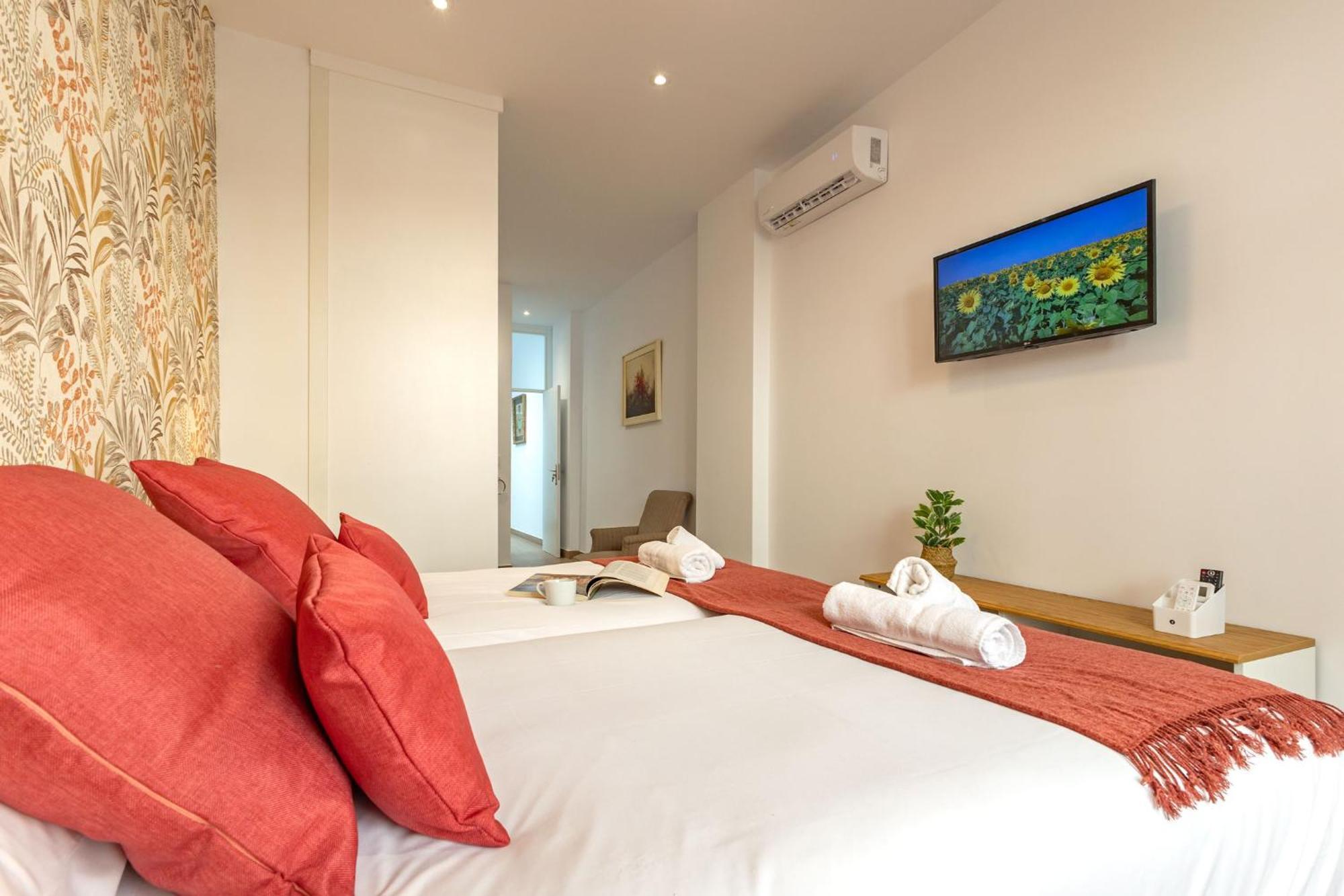 New! La Casa Del Cerrajero Apartment Seville Exterior photo